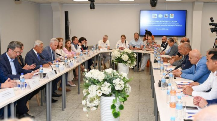 Фәрит Мөхәммәтшин: «Татарстанда 34 мең чит ил кешесенең хезмәт эшчәнлегенә патенты бар»
