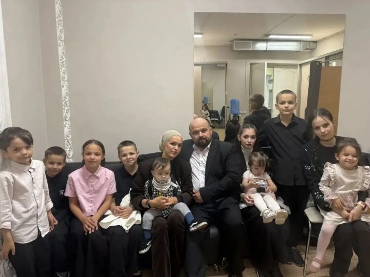 Ун бала үстерүче Шамсуллиннар:  “Гаиләдә һәр баланың үз эше бар”