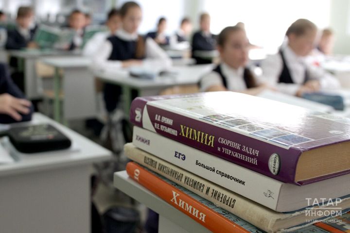 Мондый хәлләргә күз йомып калып булмый: министрлык әти-әниләр белән «туры элемтә» уздырды